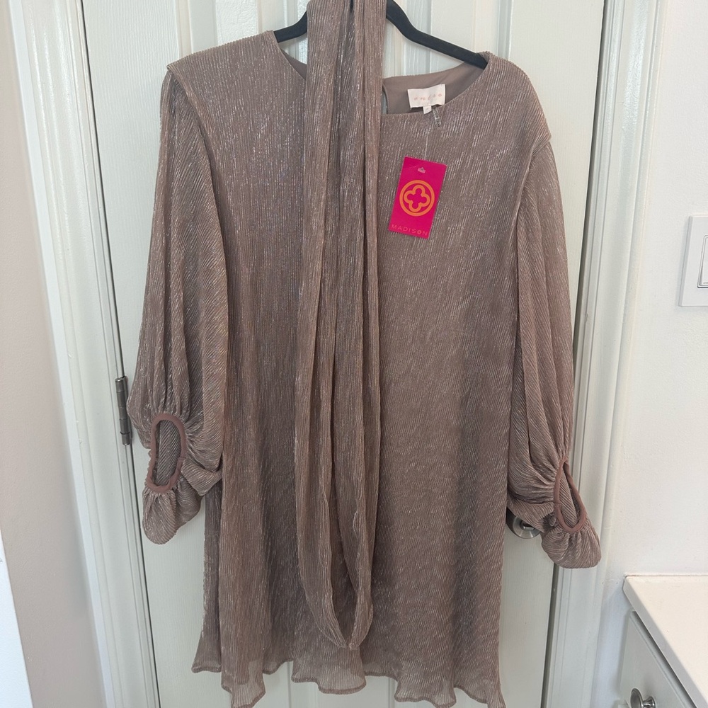 READ DESCRIPTION! Lot of 3 shimmer sparkly party dresses